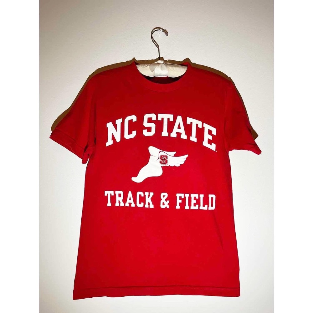 (S) NC STATE TRACK & FIELD tee